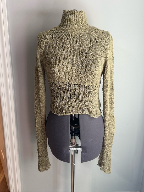 SHEIN Tops - SHEIN Olive Green Cropped Turtleneck Sweater